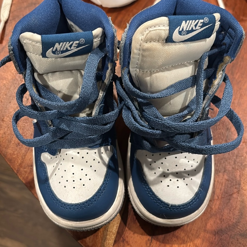Nike Air Jordan 1
